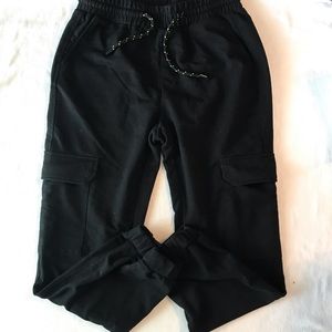 🎄3/$20🎄Love Tree cargo joggers